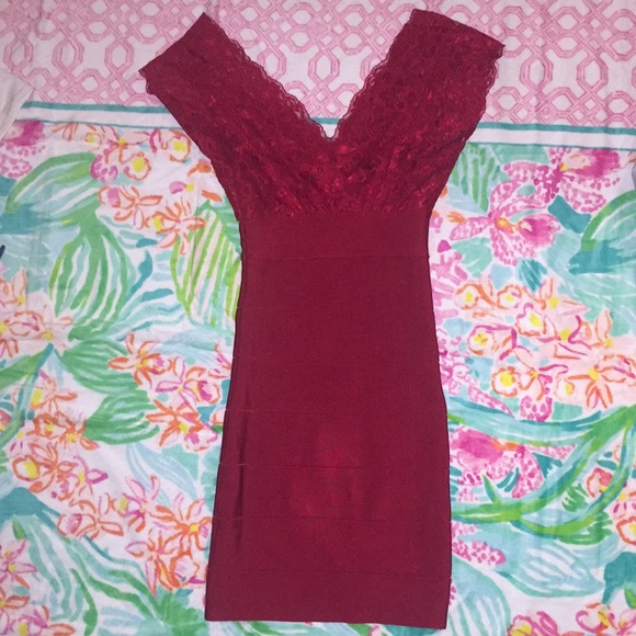 Red lace Bebe mini dress - Picture 1 of 3